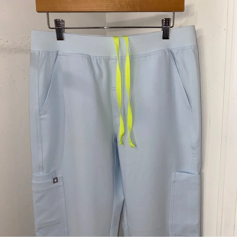 Figs Axim Cargo Pants Men’s Size Medium Light Blue / Open Skies